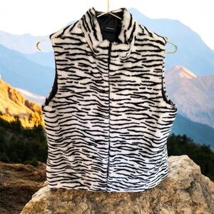 Zebra Print Fleece Vest Size M EUC